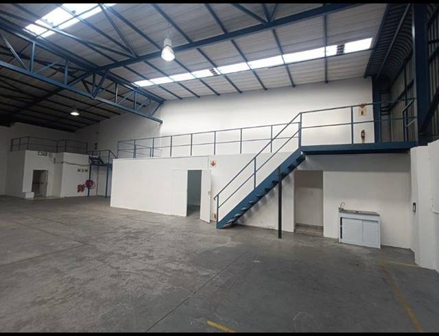 INDUSTRIAL PROPERTY TO RENT IN STRYDOM PARK